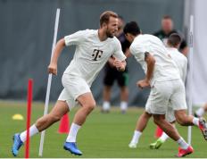 哈里·凯恩（Harry Kane） “下定决心”曼联转会与更多转会传闻