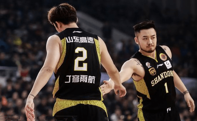 睢冉称是他鼓励丁彦雨航冲击NBA，球迷评论一边倒，其实无需带节奏