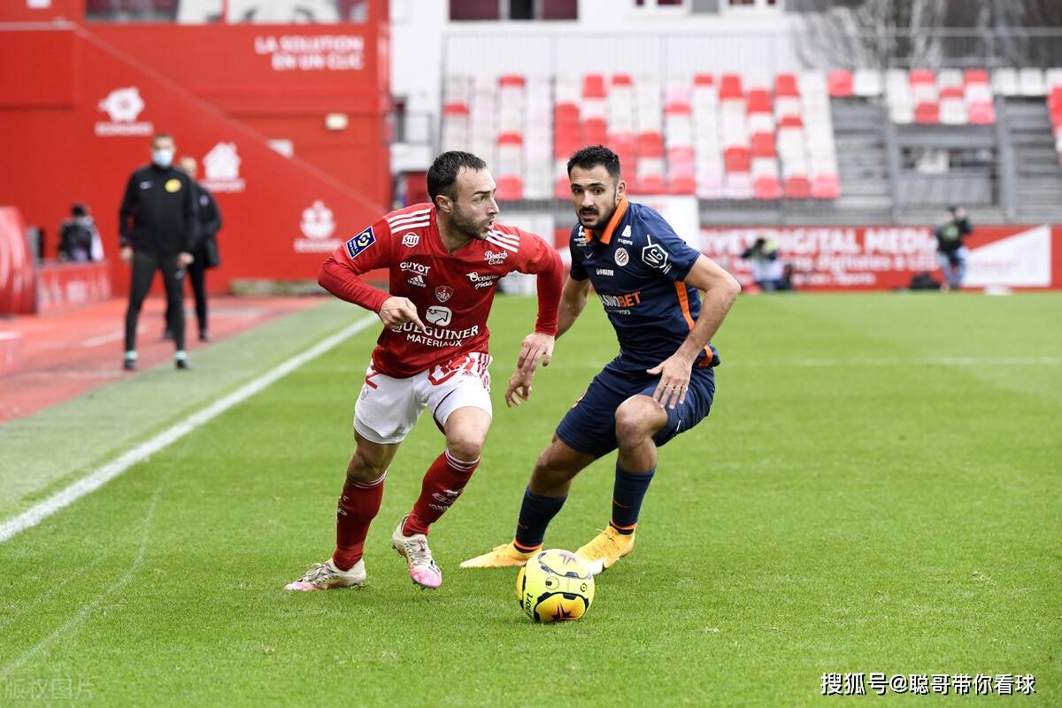 法甲（Ligue 1）联赛，蒙彼利埃对阵布雷斯特，好一招一脚开天门。