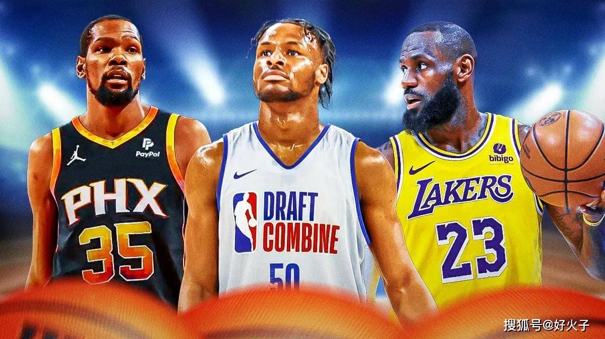 NBA名记：詹姆斯可能加盟太阳队，联手杜兰特、布克，组4巨头冲冠