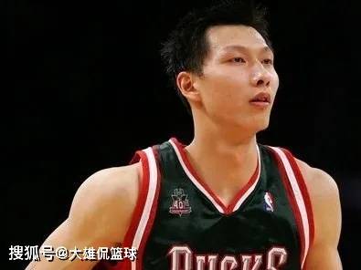 07年易建联同届选秀霍福德夺冠圆梦，那届选秀还有几人在打NBA