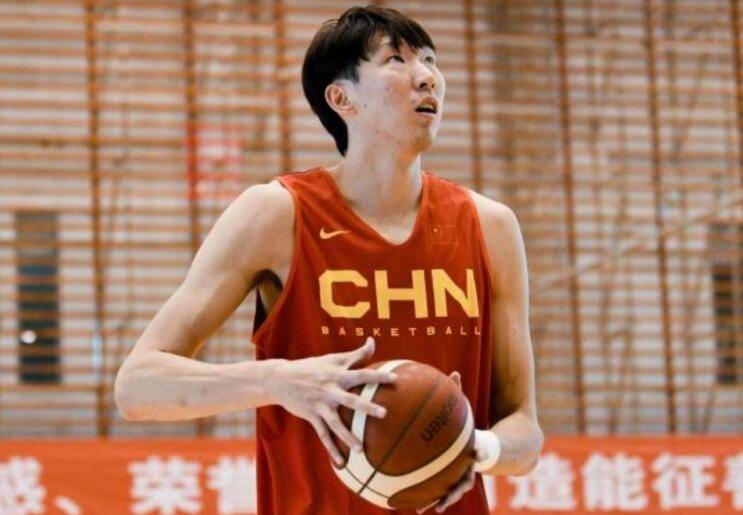 不是辽宁，不是广东！周琦应该重返NBA，与东欧组成三叉戟