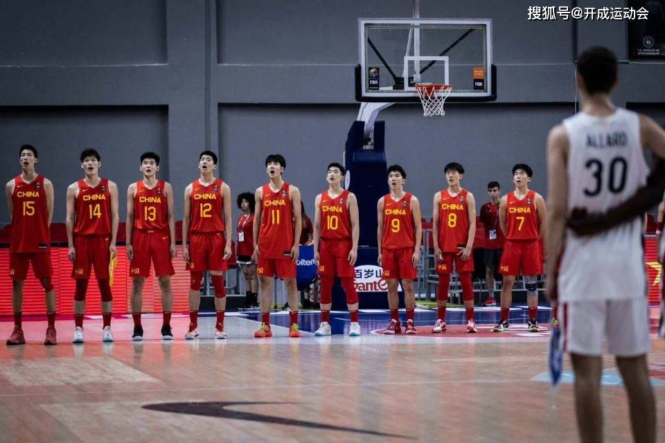 中国男篮真正有希望了！U17男篮世界杯：中国队73-70打败法国