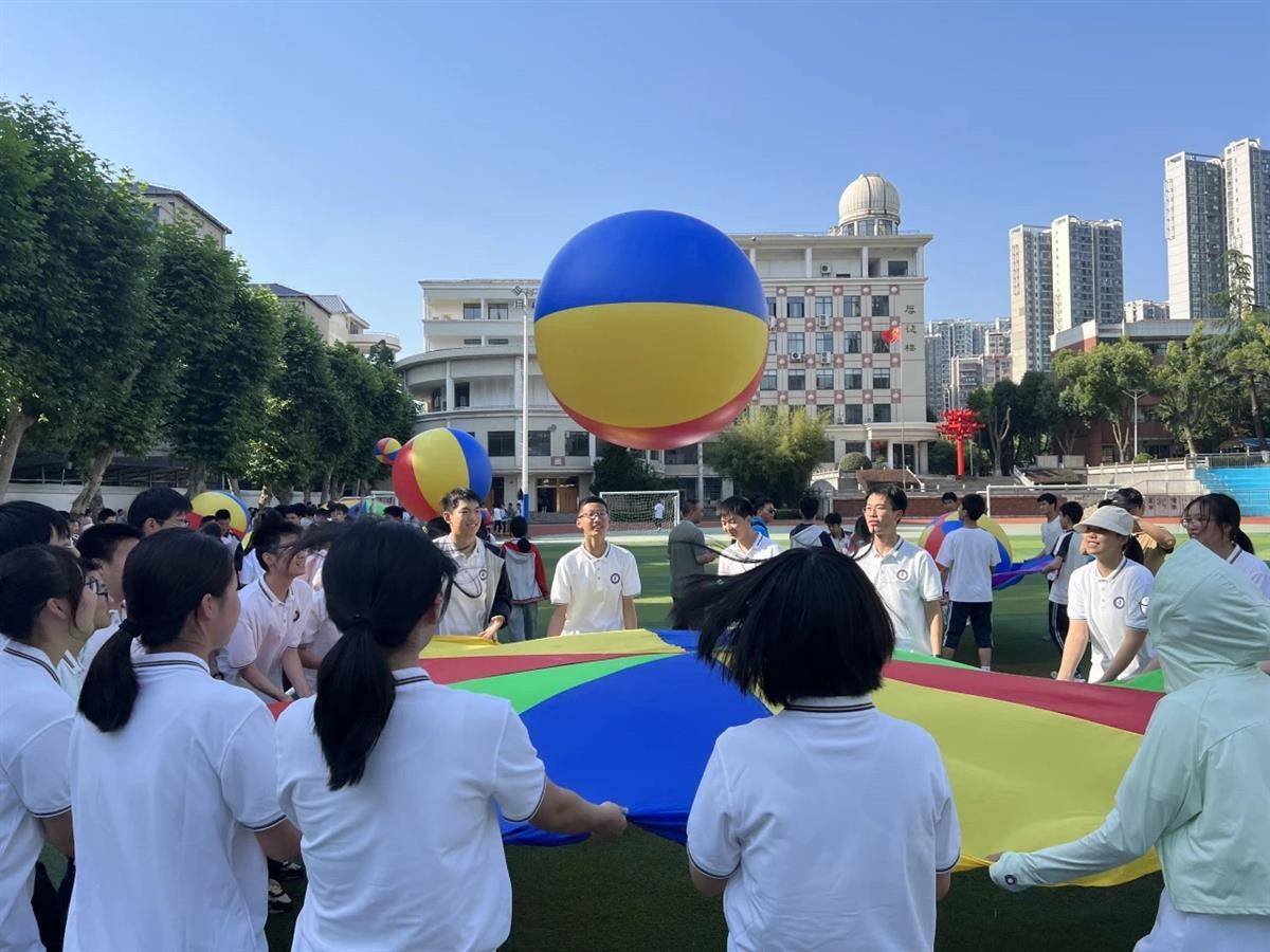 中考“高分保护”的他是个超级球迷，考完当晚通宵看欧洲杯